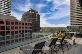 8 Eglinton Ave E in Toronto, ON - Building Photo - Building Photo