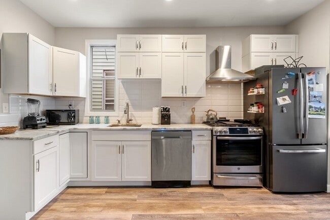 property at 264 Maverick St