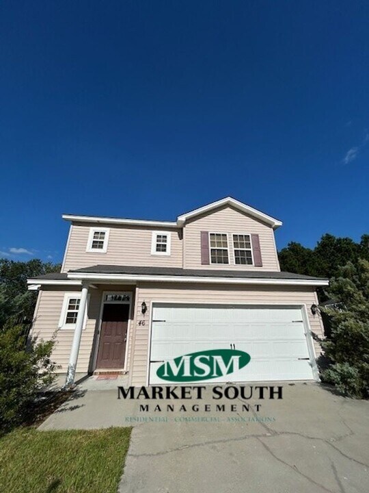 46 Twin Oaks Pl in Savannah, GA - Building Photo