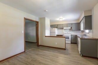 1223 E 25th St S in Independence, MO - Building Photo - Building Photo