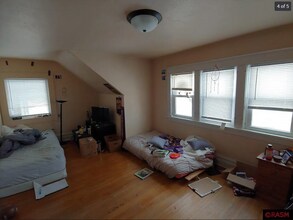 527 S 5th St in Mankato, MN - Building Photo - Building Photo