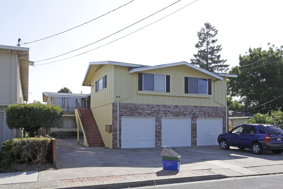 619 Topaz St in Redwood City, CA - Foto de edificio