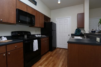 Stoneleigh on Major in Beaumont, TX - Foto de edificio - Interior Photo