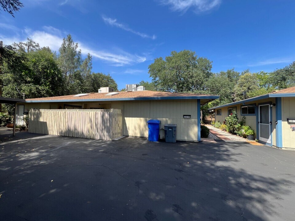 1023 Sibley St in Folsom, CA - Building Photo