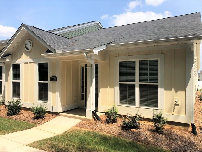 property at 3042 Stanhope Dr