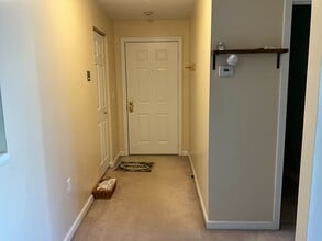 15 Windsor Ct in Keene, NH - Building Photo - Building Photo