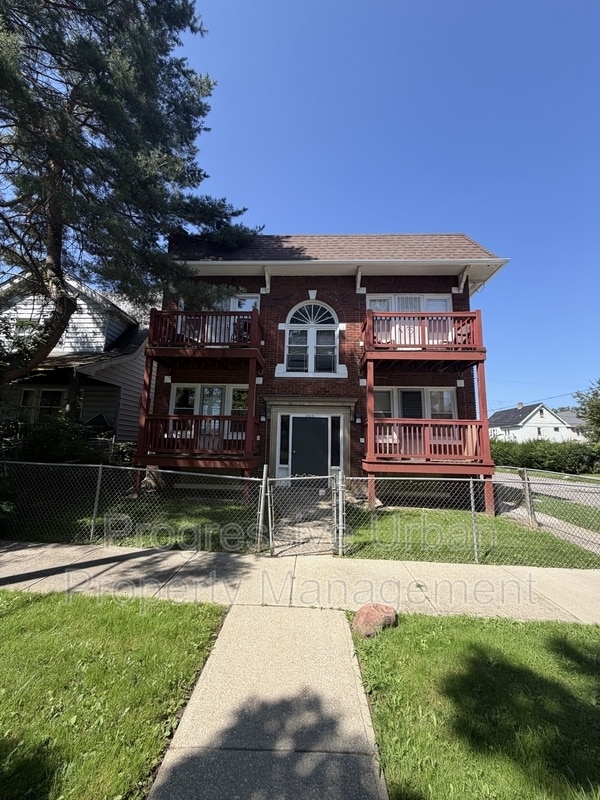 property at 3412 E 147th St