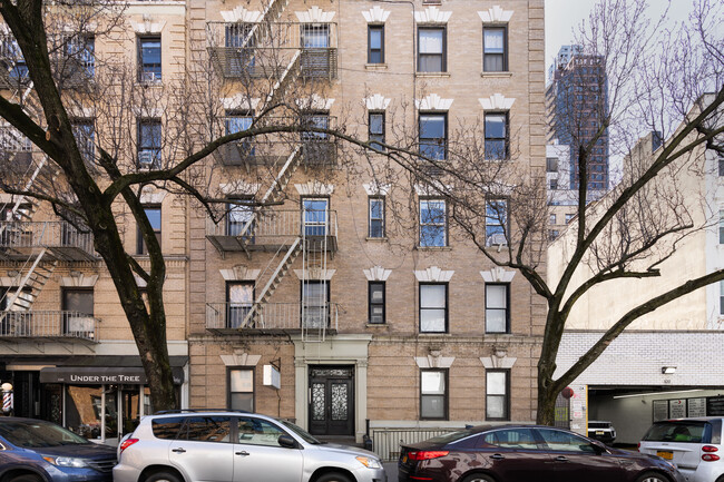 326 East 66Th Street in New York, NY - Building Photo - Building Photo