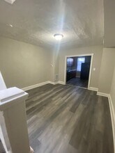 2102 W Fayette St in Baltimore, MD - Building Photo - Building Photo
