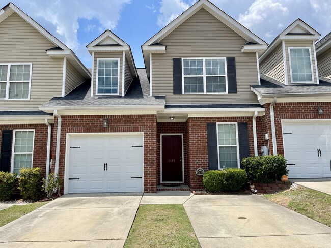 property at 1405 Leigh Ct