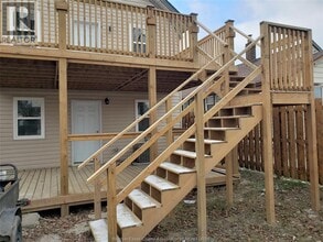 372 Louis Ave in Windsor, ON - Foto de edificio - Building Photo