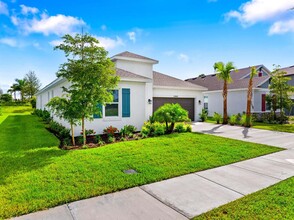 11846 Macelli Wy in Port St. Lucie, FL - Foto de edificio - Building Photo