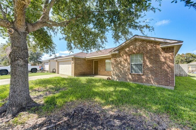 property at 6814 Manor Terrace Ln
