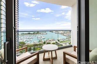 1000 Auahi St in Honolulu, HI - Building Photo - Building Photo