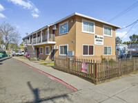 Fairfield Commons in Sacramento, CA - Foto de edificio - Building Photo