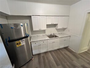 2232 W 103rd St in Cleveland, OH - Building Photo - Building Photo