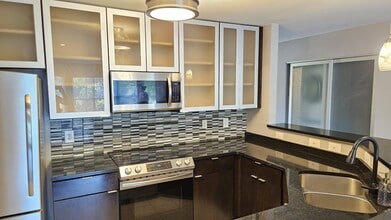 517 N Graham St in Charlotte, NC - Building Photo - Building Photo