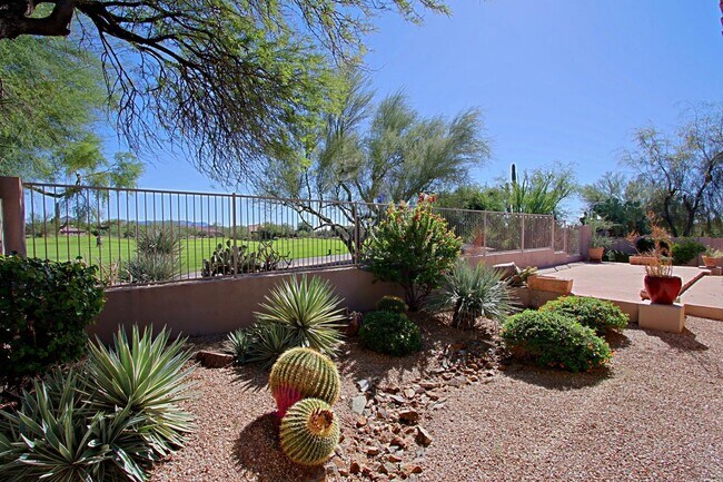 9311 E Cavalry Dr in Scottsdale, AZ - Building Photo - Building Photo