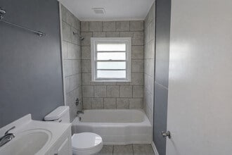 150 Evergreen St in Warner Robins, GA - Building Photo - Building Photo