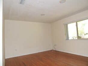 2904 NW 40 Pl in Gainesville, FL - Building Photo - Building Photo