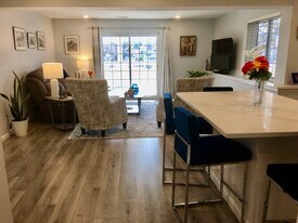 10560 W Cooper Pl in Littleton, CO - Building Photo