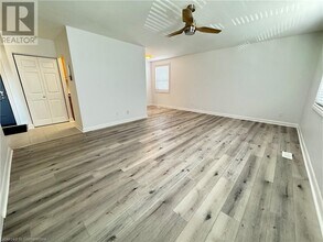655 Fennell Ave E in Hamilton, ON - Building Photo - Building Photo