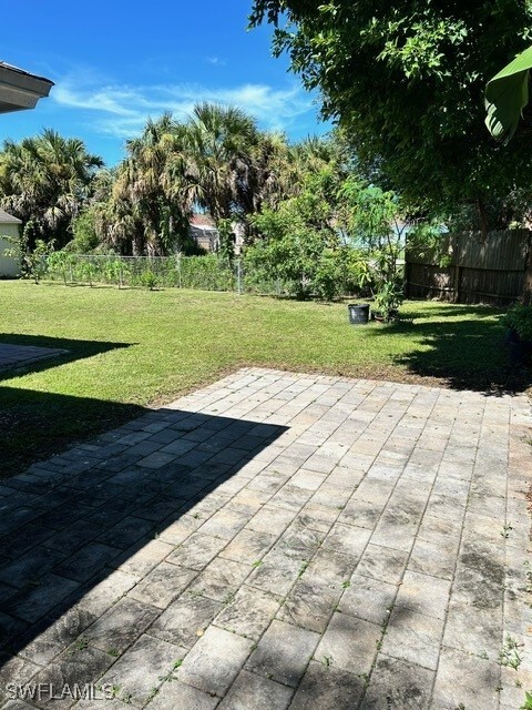 3161-3143 43rd St SW in Naples, FL - Building Photo