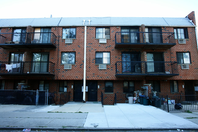 13247-13253 Pople Ave in Flushing, NY - Building Photo - Building Photo