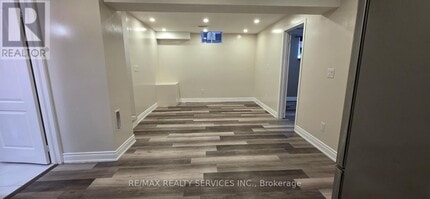 34 Interlacken Dr in Brampton, ON - Building Photo - Building Photo