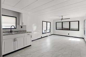 2854 Lake Alfred Rd in Winter Haven, FL - Building Photo - Building Photo