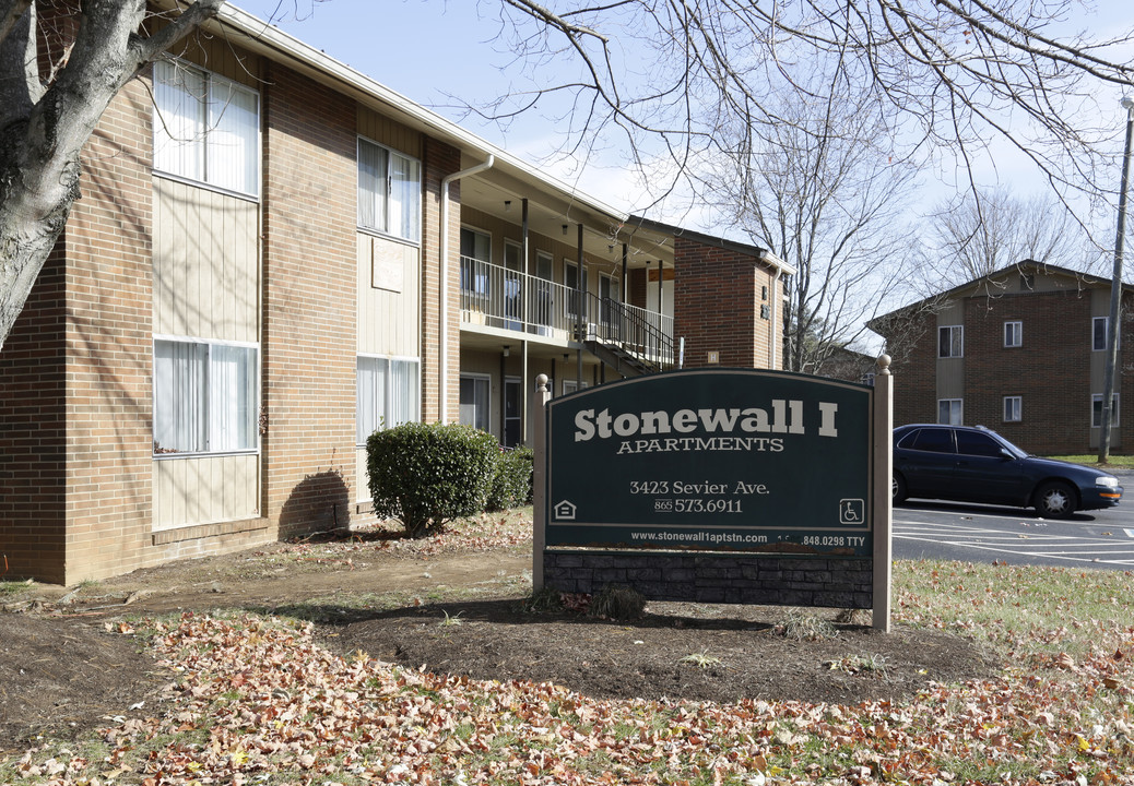 Stonewall I in Knoxville, TN - Building Photo