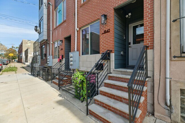 1847 E Huntingdon St in Philadelphia, PA - Building Photo - Building Photo
