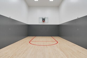 Landmark at Tanasbourne in Hillsboro, OR - Building Photo - Interior Photo