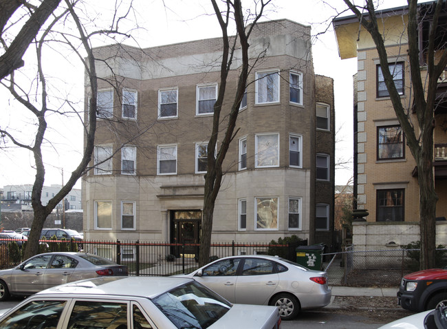 937 W Belle Plaine Ave in Chicago, IL - Foto de edificio - Building Photo