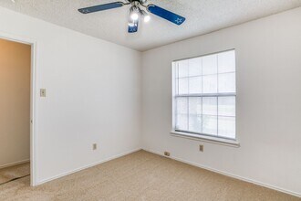 535 Lee Dr in Coppell, TX - Foto de edificio - Building Photo