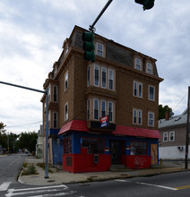 872-874 Branch Ave in Providence, RI - Building Photo - Building Photo