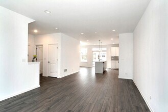 202 Timberleaf Cir in Roselle, IL - Foto de edificio - Building Photo