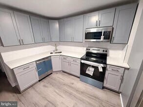 738 N 38th St in Philadelphia, PA - Building Photo - Building Photo