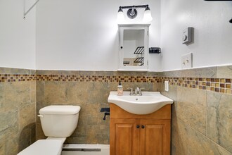 2129 Southport Dr in Bushkill, PA - Building Photo - Building Photo