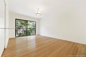 9717 Costa Del Sol Blvd in Doral, FL - Building Photo - Building Photo