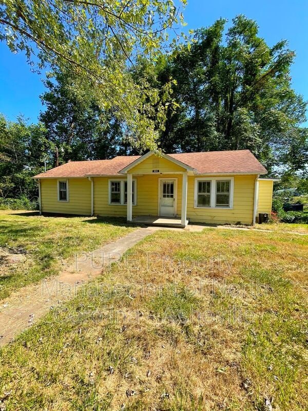 property at 804 Reservoir Rd