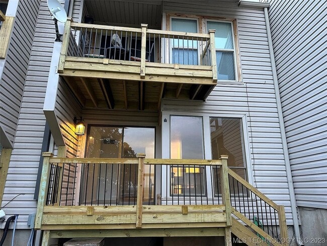 property at 123 Falconhead Dr