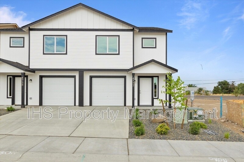 4762 W Quinault Ave in Kennewick, WA - Building Photo