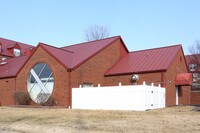 Independence Square in Evansville, IN - Foto de edificio - Building Photo