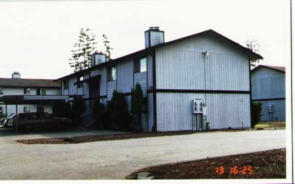 912 74th St E in Tacoma, WA - Building Photo