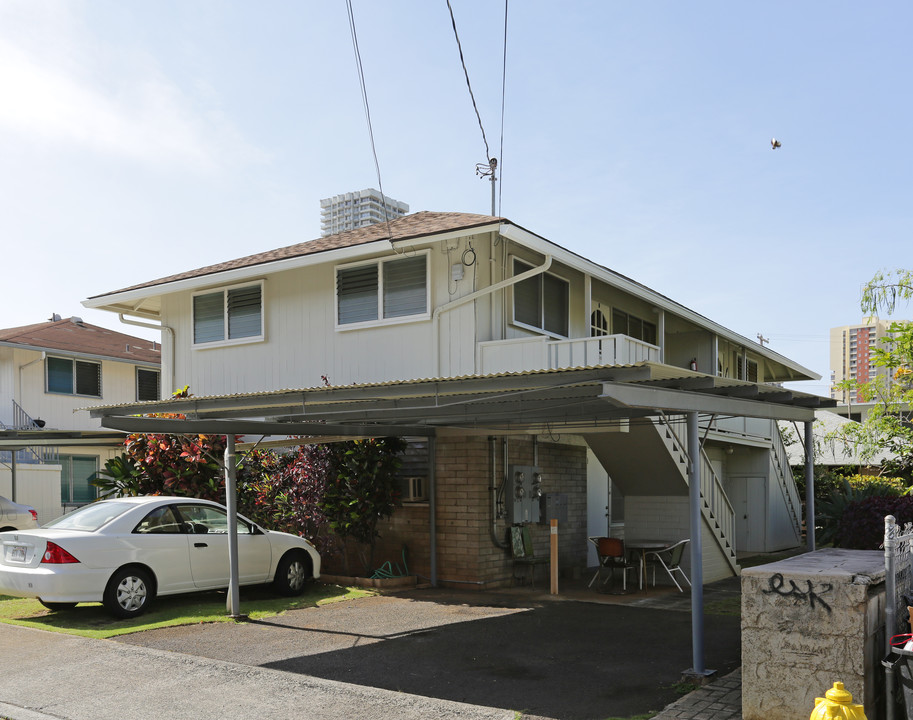 2823 Varsity Cir in Honolulu, HI - Building Photo