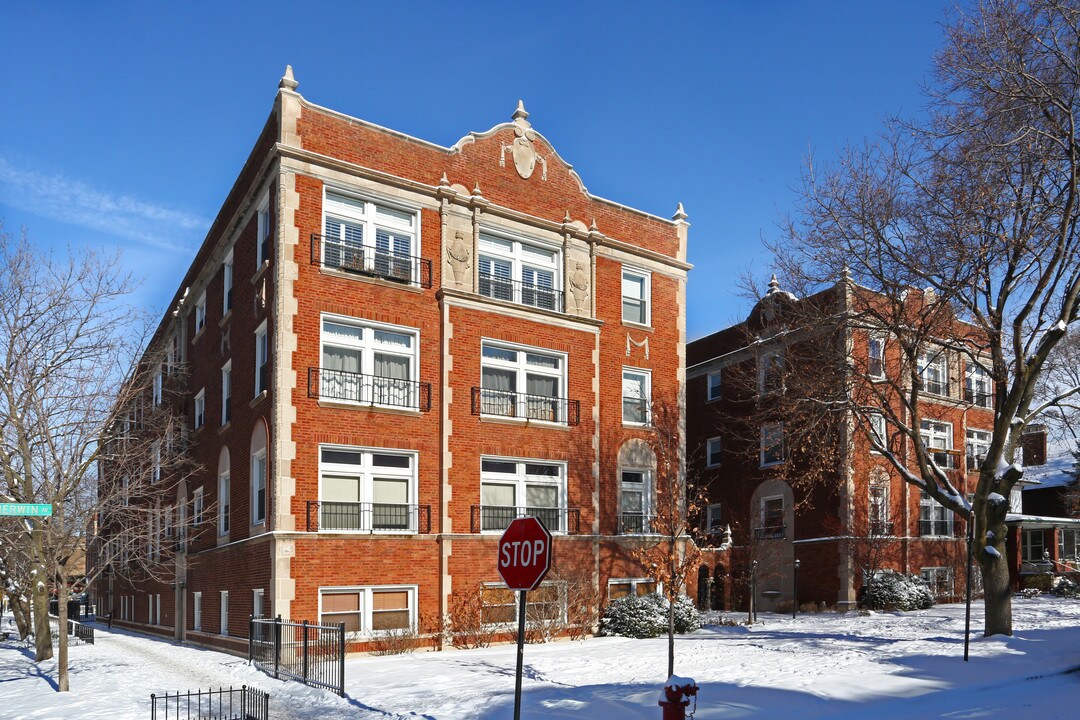 1542-1548 W Sherwin Ave in Chicago, IL - Building Photo