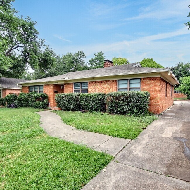708 James Dr in Richardson, TX - Building Photo - Building Photo