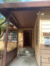 317-319-319 D St in Davis, CA - Foto de edificio - Building Photo