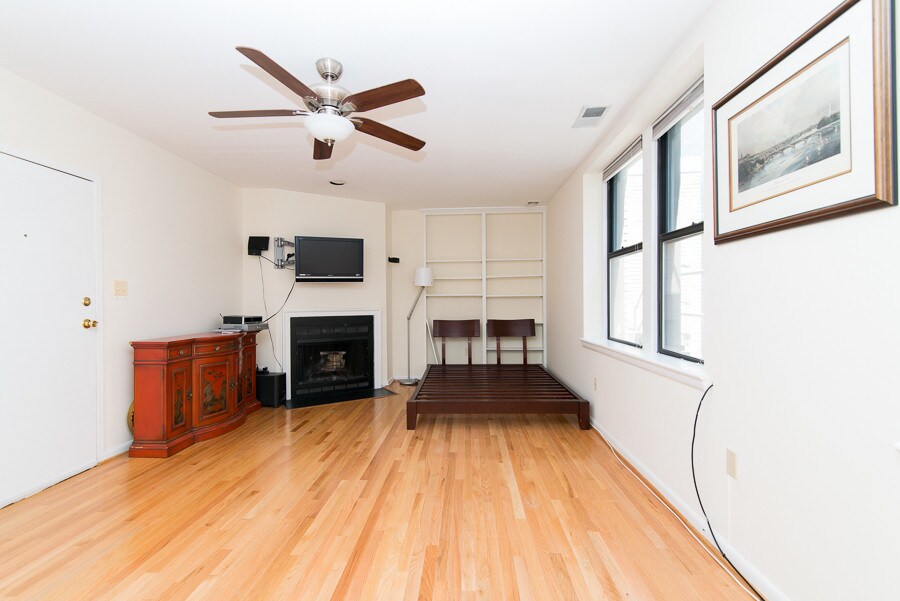 2012 O St NW in Washington, DC - Foto de edificio